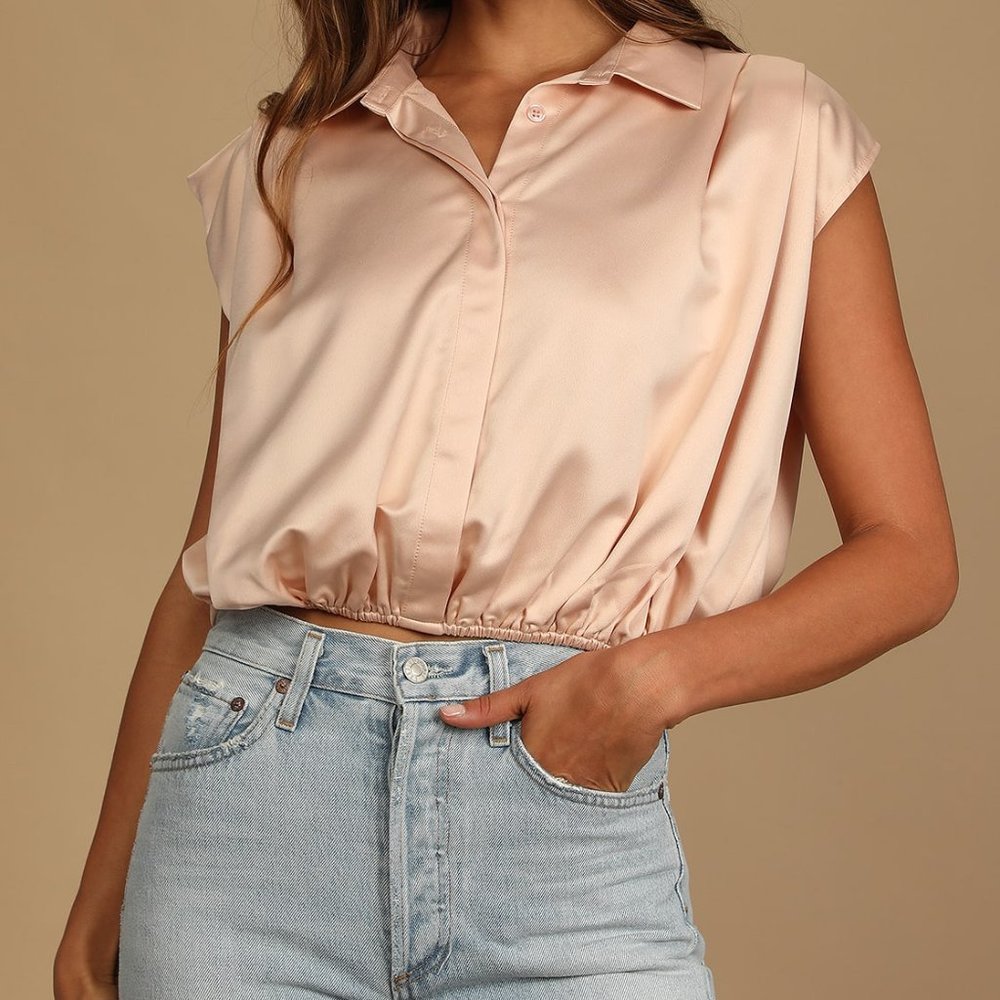 Lulu's Sophisticated Flirt Champagne Satin Pleated Collared Crop Top